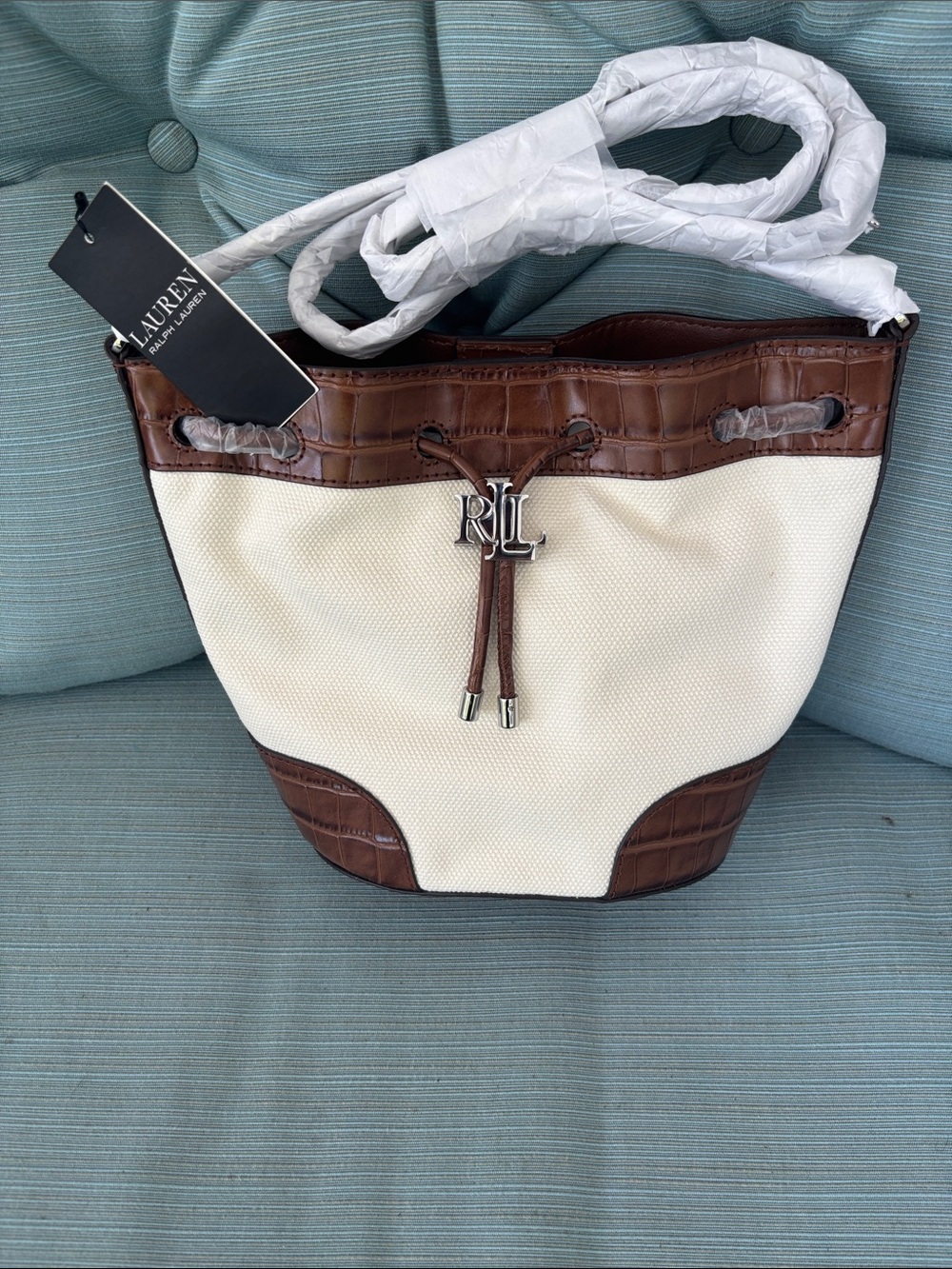 Ralph Lauren Cream Canvas & Brown Croc-Embossed Shoulder Bag
9 “ high , 10 wide